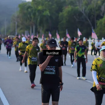 Runner Photo 7112046