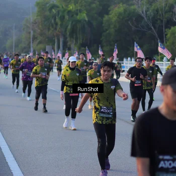 Runner Photo 7112065