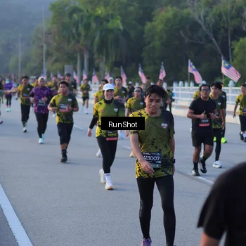 Runner Photo 7112068