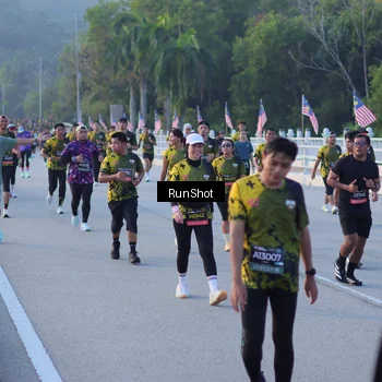 Runner Photo 7112072