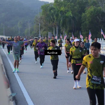 Runner Photo 7112080