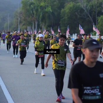 Runner Photo 7112082