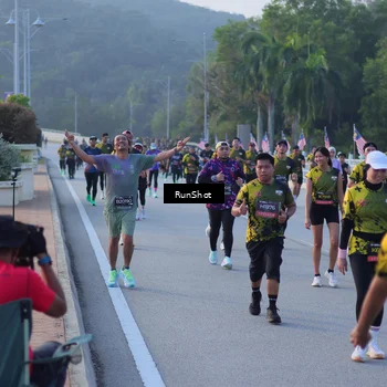Runner Photo 7112091