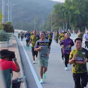 Runner Photo 7112108