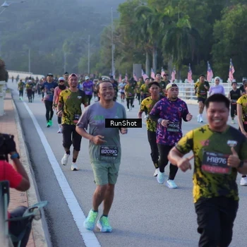 Runner Photo 7112111