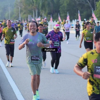 Runner Photo 7112121
