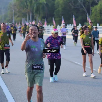 Runner Photo 7112122