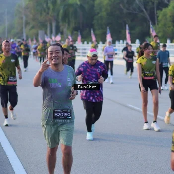 Runner Photo 7112123