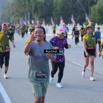 Runner Photo 7112129