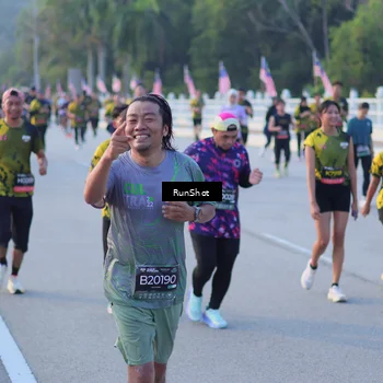Runner Photo 7112131