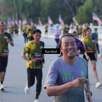 Runner Photo 7112141