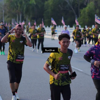 Runner Photo 7112143