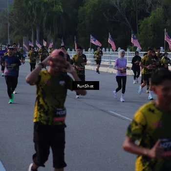Runner Photo 7112155