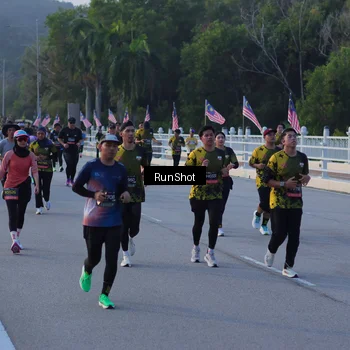 Runner Photo 7112178
