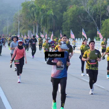 Runner Photo 7112187