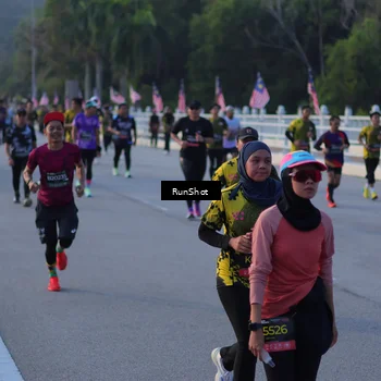 Runner Photo 7112250
