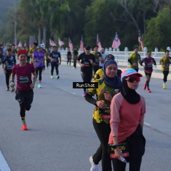 Runner Photo 7112253