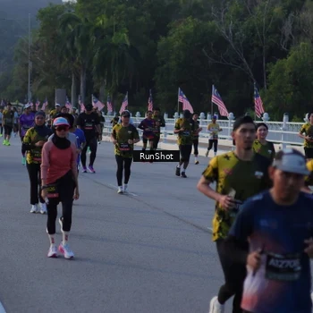 Runner Photo 7112255
