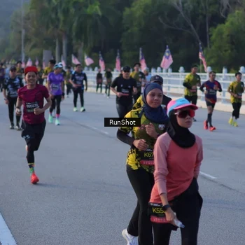 Runner Photo 7112256