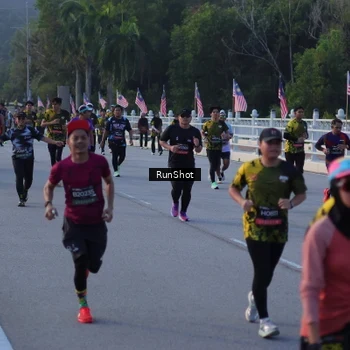 Runner Photo 7112259
