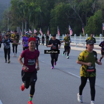 Runner Photo 7112262