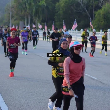 Runner Photo 7112268