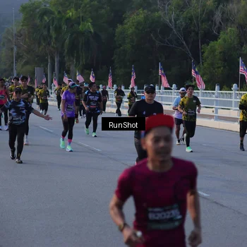 Runner Photo 7112277
