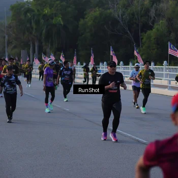 Runner Photo 7112285