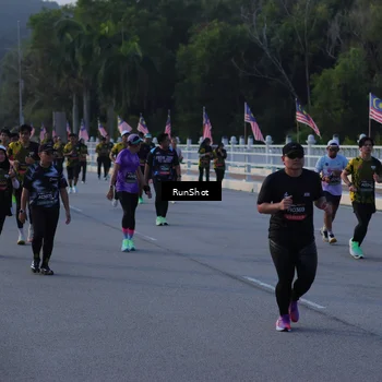 Runner Photo 7112290