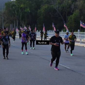 Runner Photo 7112291