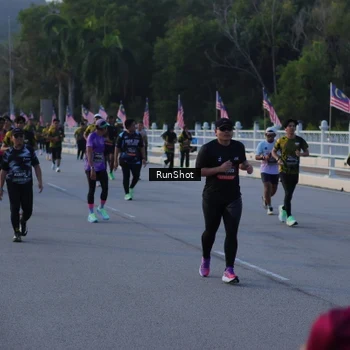 Runner Photo 7112294