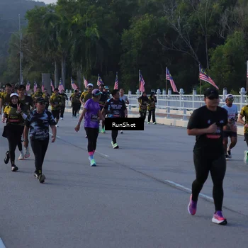 Runner Photo 7112296