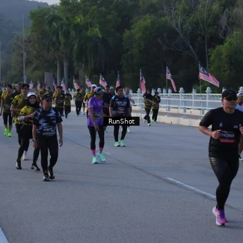 Runner Photo 7112304