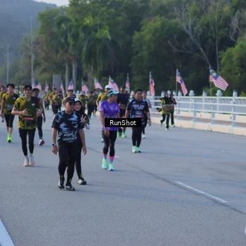 Runner Photo 7112305