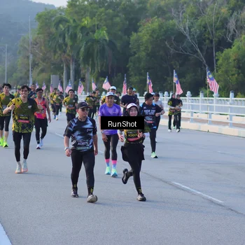 Runner Photo 7112316