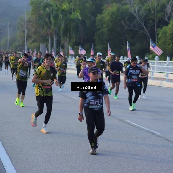 Runner Photo 7112334