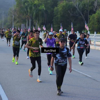 Runner Photo 7112336