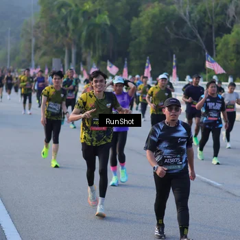 Runner Photo 7112345