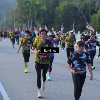 Runner Photo 7112348