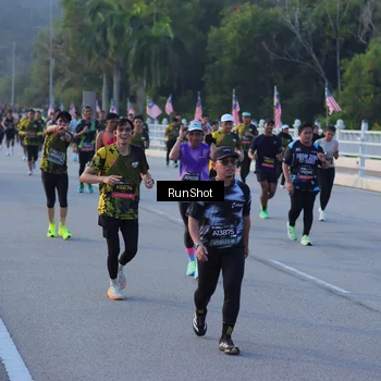 Runner Photo 7112351