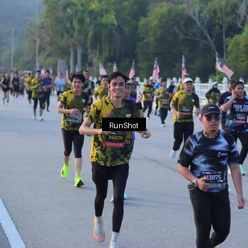 Runner Photo 7112352