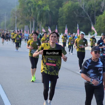 Runner Photo 7112358