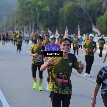 Runner Photo 7112360