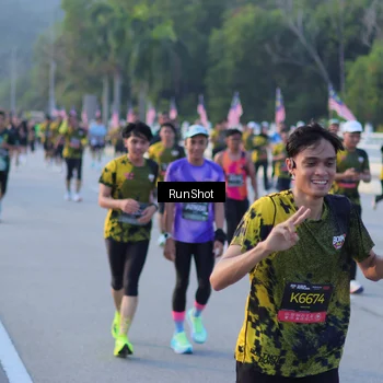 Runner Photo 7112365