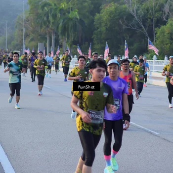 Runner Photo 7112380