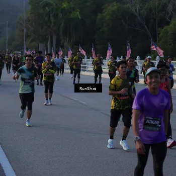 Runner Photo 7112388