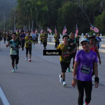 Runner Photo 7112393