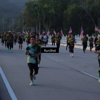 Runner Photo 7112401