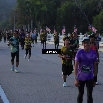 Runner Photo 7112403