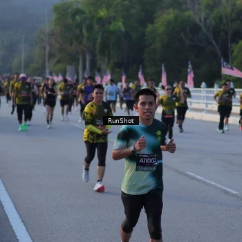 Runner Photo 7112418